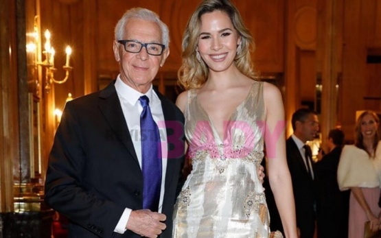 Empresarios más ricos del país se casó con una modelo 44 años menor ¿bebé en camino?